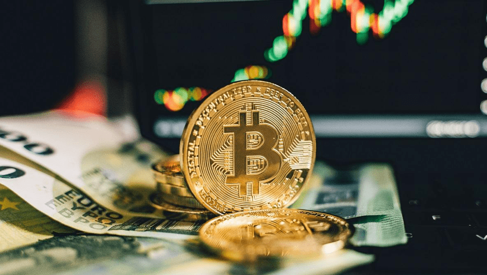 Bitcoin Set for $87,000 by 2025 Finds Finder - Stratheia